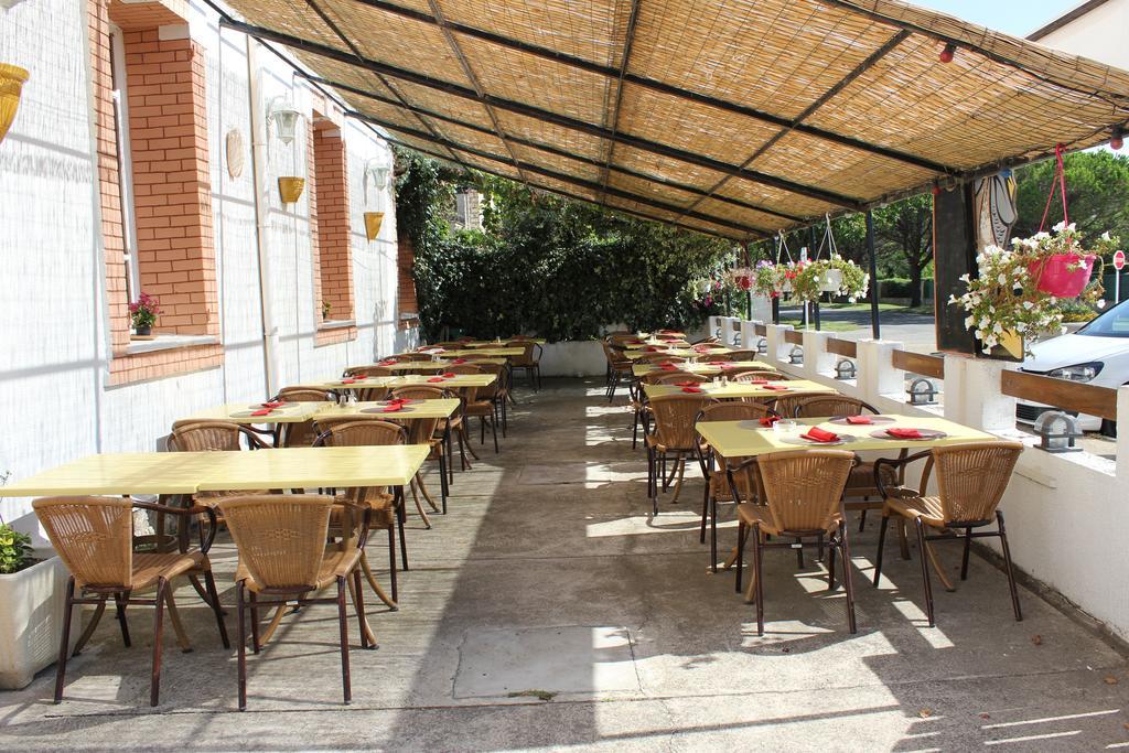 סלון-דו-ז'ירו Hotel Restaurant La Camargue מראה חיצוני תמונה